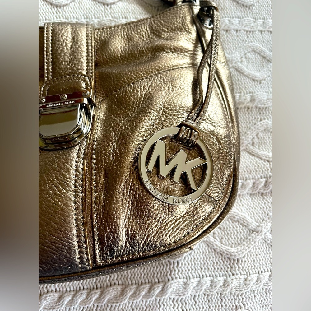 Michael Kors Rich Gold Shoulder Bag with Dust Bag - Picture 15 of 16